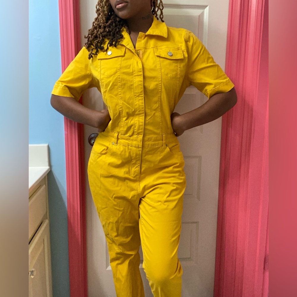 Mustard Yellow Jumpsuit 🌻✨